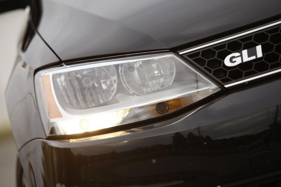  Volkswagen Jetta GLI Autobahn 2012 года  (фото 3 из 33)